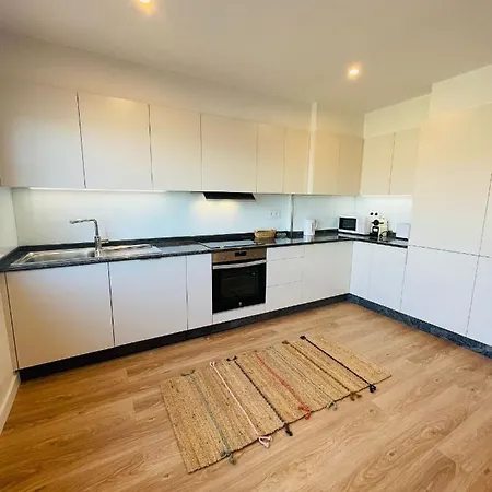 Faro De - Pisos Turisticos Laxe