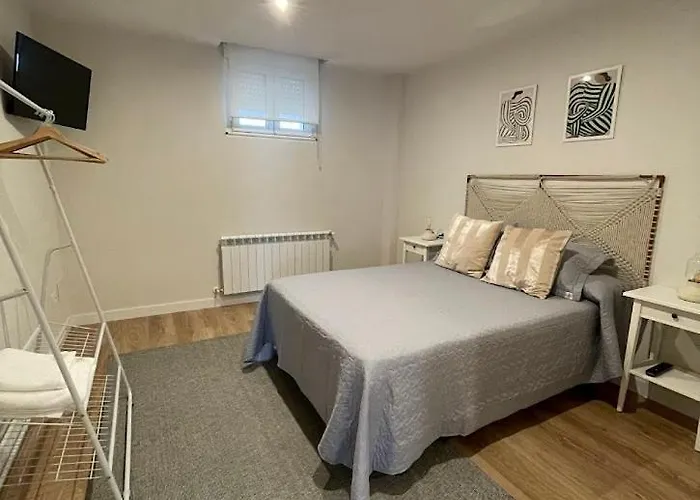 Faro De - Pisos Turisticos Laxe