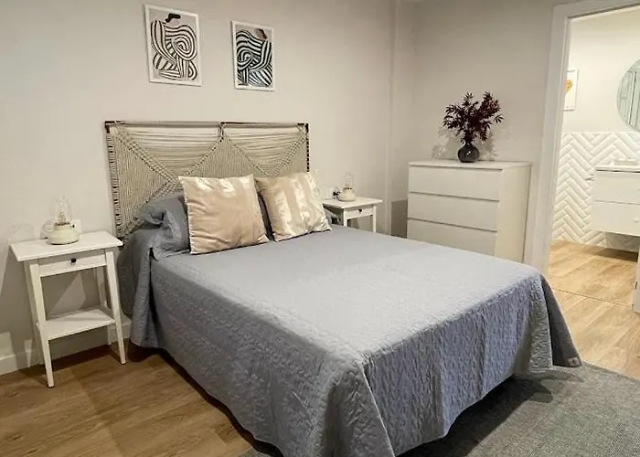 Faro De - Pisos Turisticos Laxe